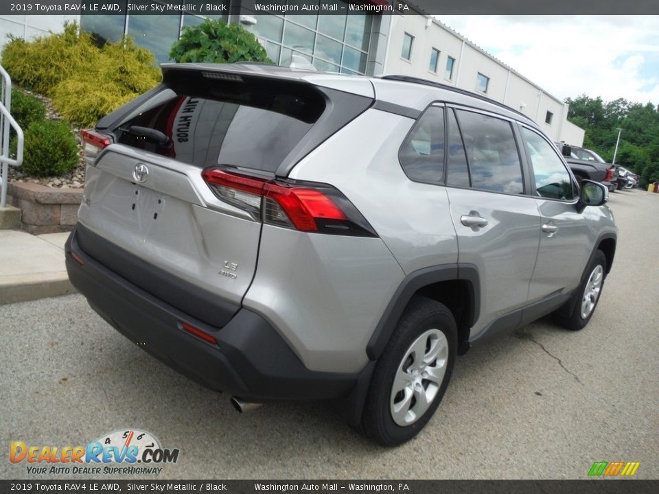 2019 Toyota RAV4 LE AWD Silver Sky Metallic / Black Photo #16