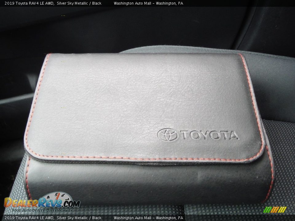 2019 Toyota RAV4 LE AWD Silver Sky Metallic / Black Photo #28