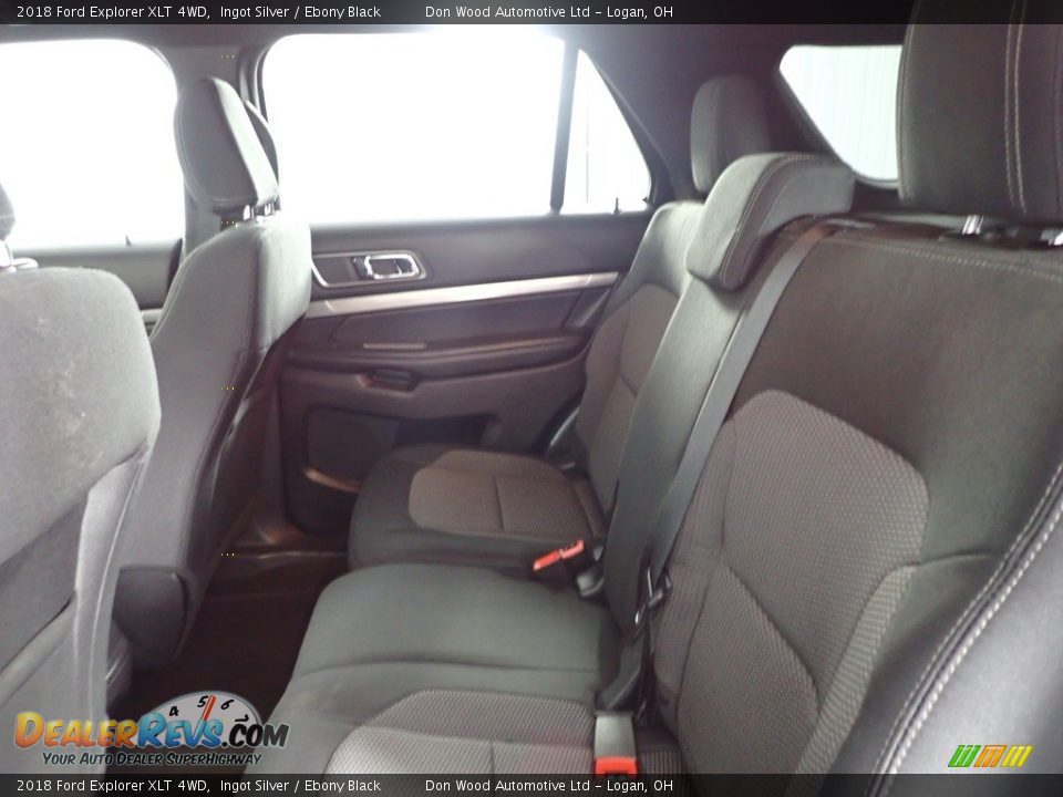 2018 Ford Explorer XLT 4WD Ingot Silver / Ebony Black Photo #23