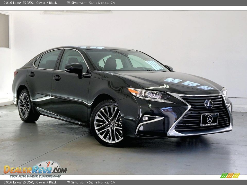 Front 3/4 View of 2016 Lexus ES 350 Photo #34