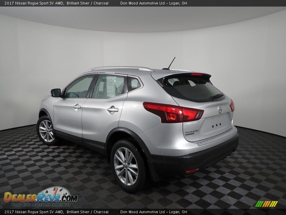 2017 Nissan Rogue Sport SV AWD Brilliant Silver / Charcoal Photo #7