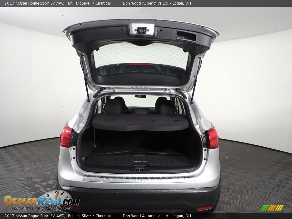 2017 Nissan Rogue Sport SV AWD Brilliant Silver / Charcoal Photo #9
