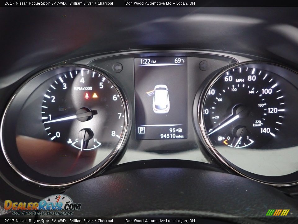 2017 Nissan Rogue Sport SV AWD Brilliant Silver / Charcoal Photo #19