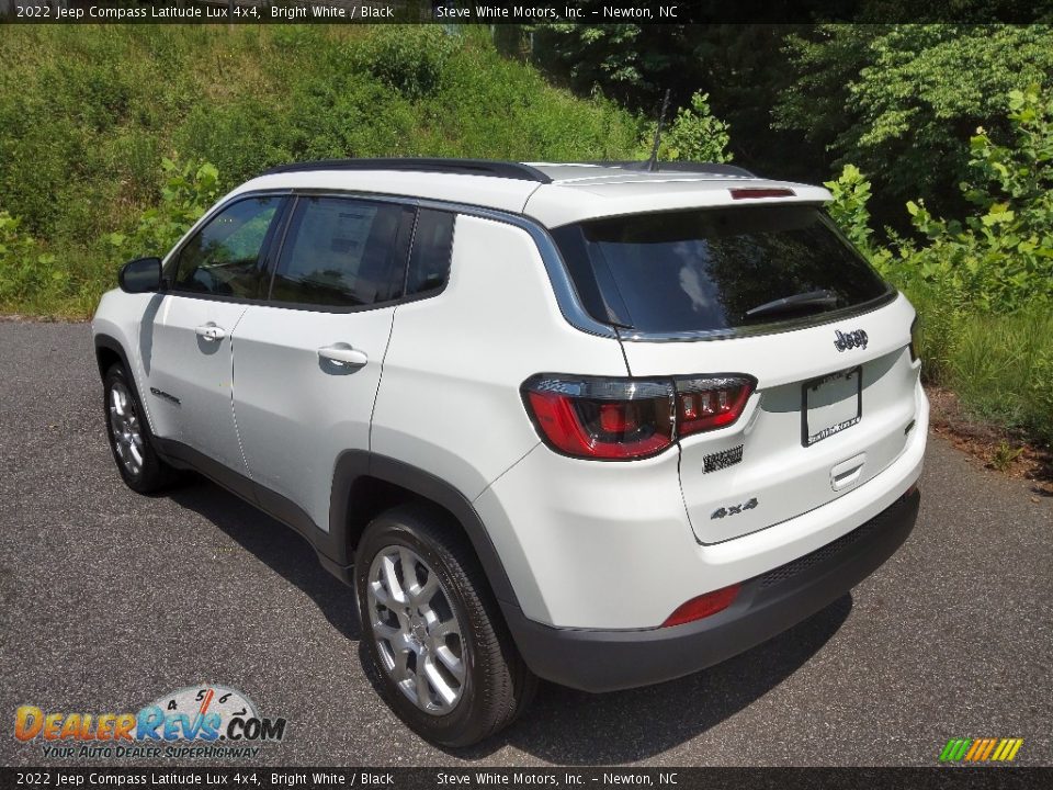 2022 Jeep Compass Latitude Lux 4x4 Bright White / Black Photo #7