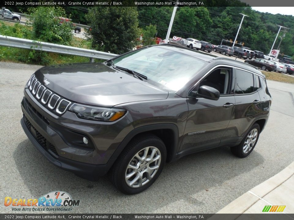 2022 Jeep Compass Latitude 4x4 Granite Crystal Metallic / Black Photo #15