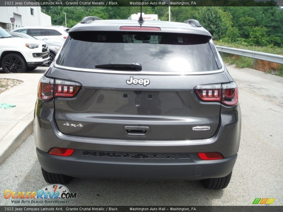 2022 Jeep Compass Latitude 4x4 Granite Crystal Metallic / Black Photo #18