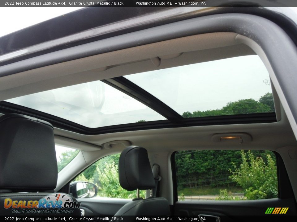 2022 Jeep Compass Latitude 4x4 Granite Crystal Metallic / Black Photo #21