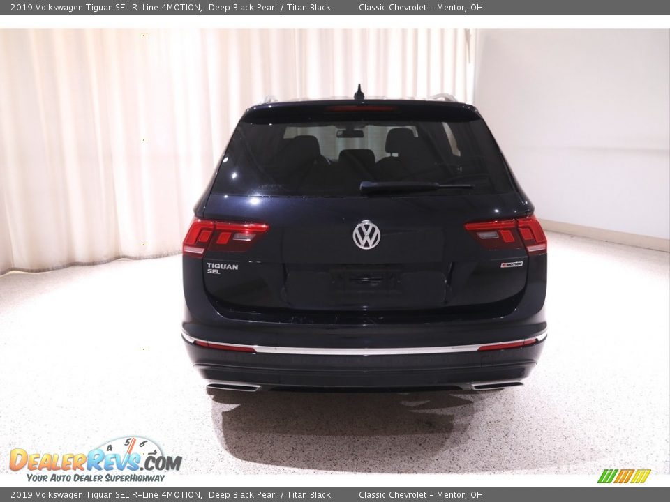 2019 Volkswagen Tiguan SEL R-Line 4MOTION Deep Black Pearl / Titan Black Photo #19