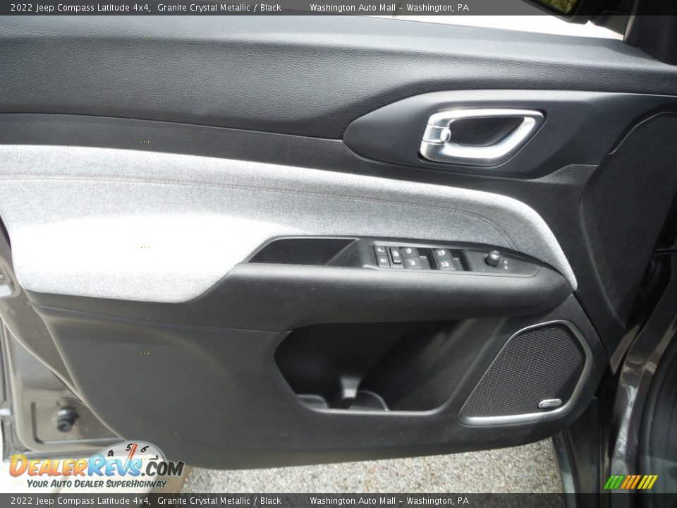 2022 Jeep Compass Latitude 4x4 Granite Crystal Metallic / Black Photo #27