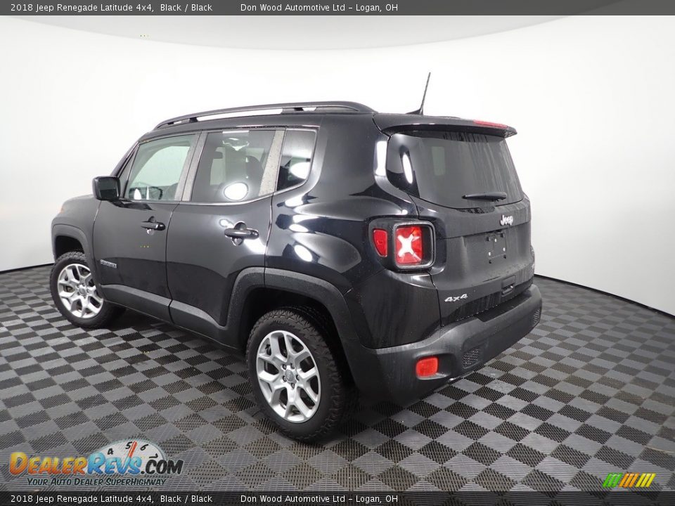 2018 Jeep Renegade Latitude 4x4 Black / Black Photo #8