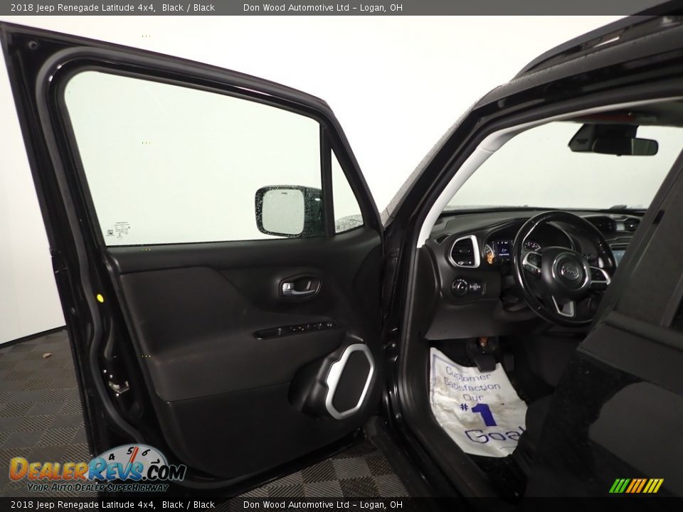 2018 Jeep Renegade Latitude 4x4 Black / Black Photo #13
