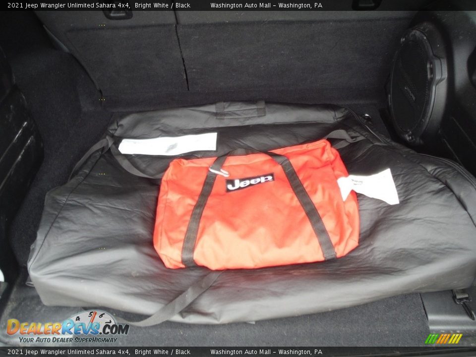 2021 Jeep Wrangler Unlimited Sahara 4x4 Bright White / Black Photo #30