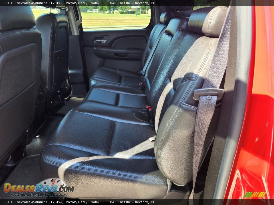 2010 Chevrolet Avalanche LTZ 4x4 Victory Red / Ebony Photo #20