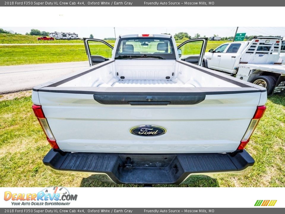 2018 Ford F350 Super Duty XL Crew Cab 4x4 Oxford White / Earth Gray Photo #20