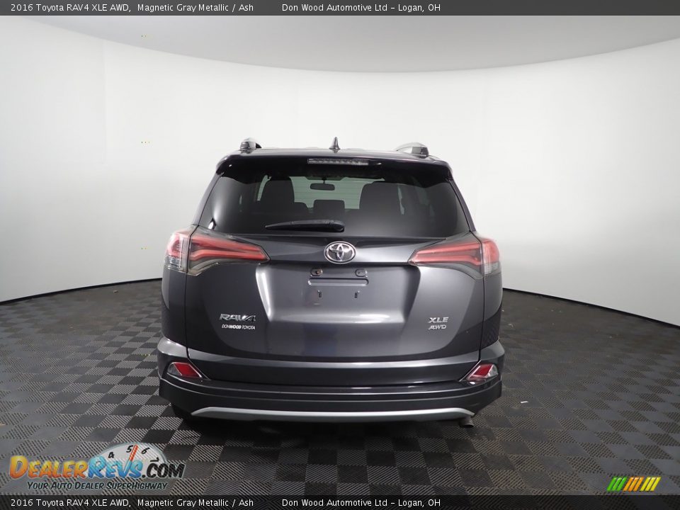 2016 Toyota RAV4 XLE AWD Magnetic Gray Metallic / Ash Photo #8
