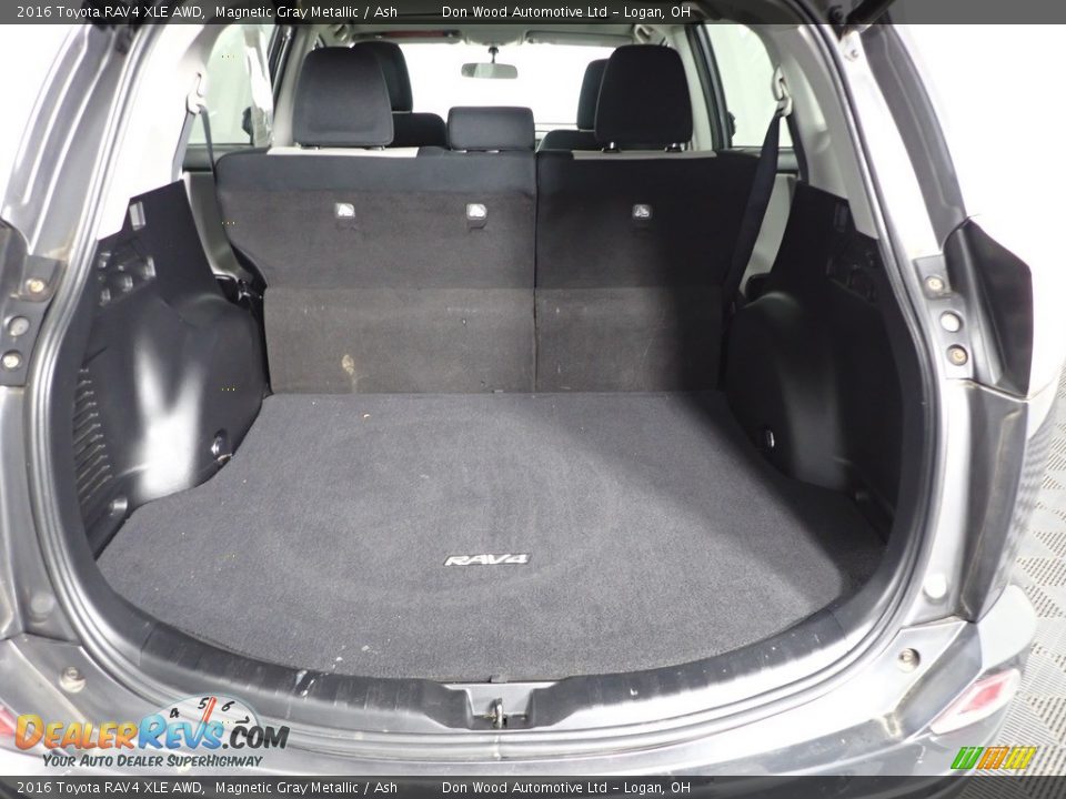 2016 Toyota RAV4 XLE AWD Magnetic Gray Metallic / Ash Photo #10
