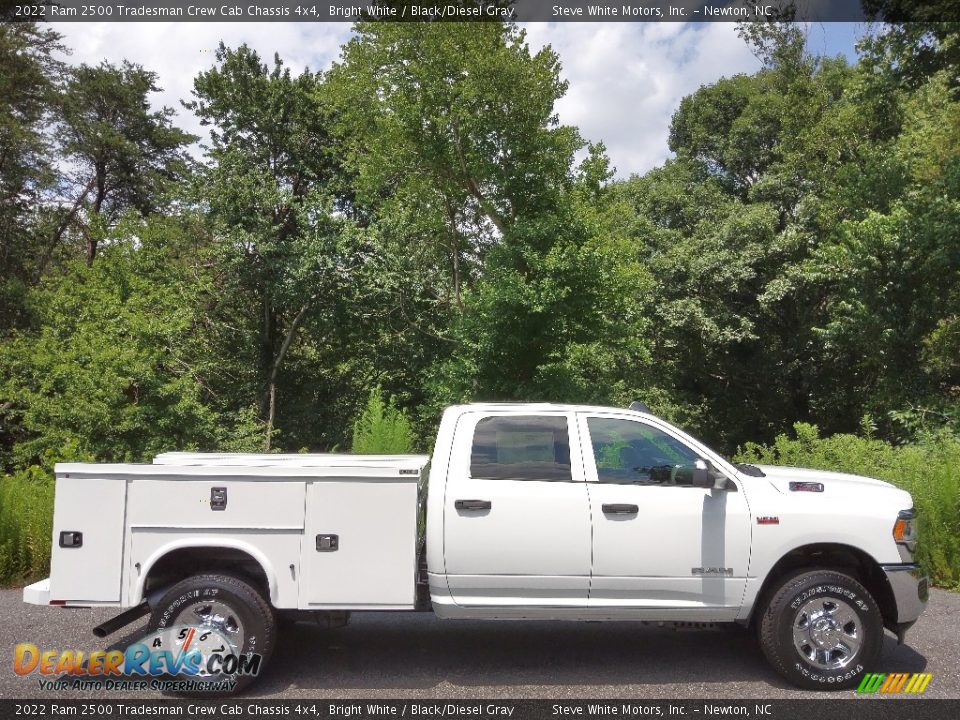 2022 Ram 2500 Tradesman Crew Cab Chassis 4x4 Bright White / Black/Diesel Gray Photo #5