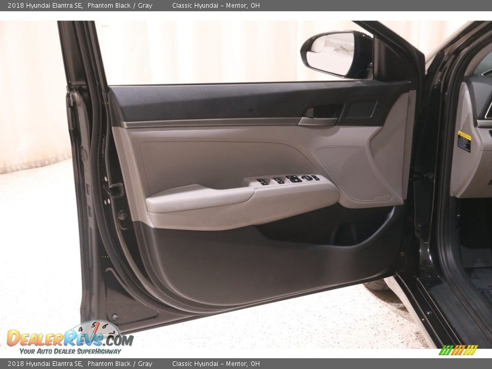 2018 Hyundai Elantra SE Phantom Black / Gray Photo #4