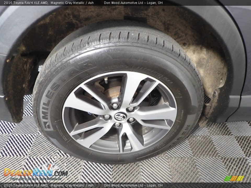 2016 Toyota RAV4 XLE AWD Magnetic Gray Metallic / Ash Photo #30