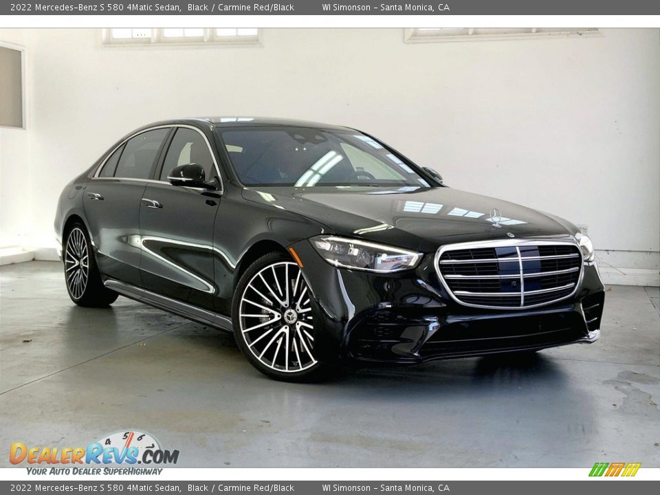 Front 3/4 View of 2022 Mercedes-Benz S 580 4Matic Sedan Photo #12