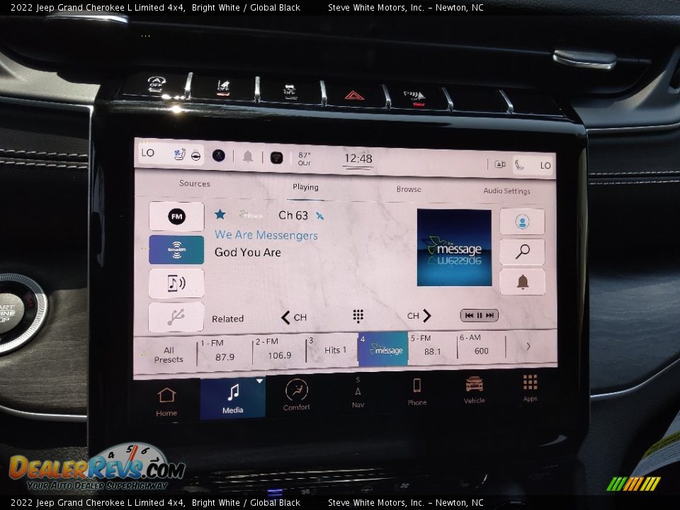 2022 Jeep Grand Cherokee L Limited 4x4 Bright White / Global Black Photo #24