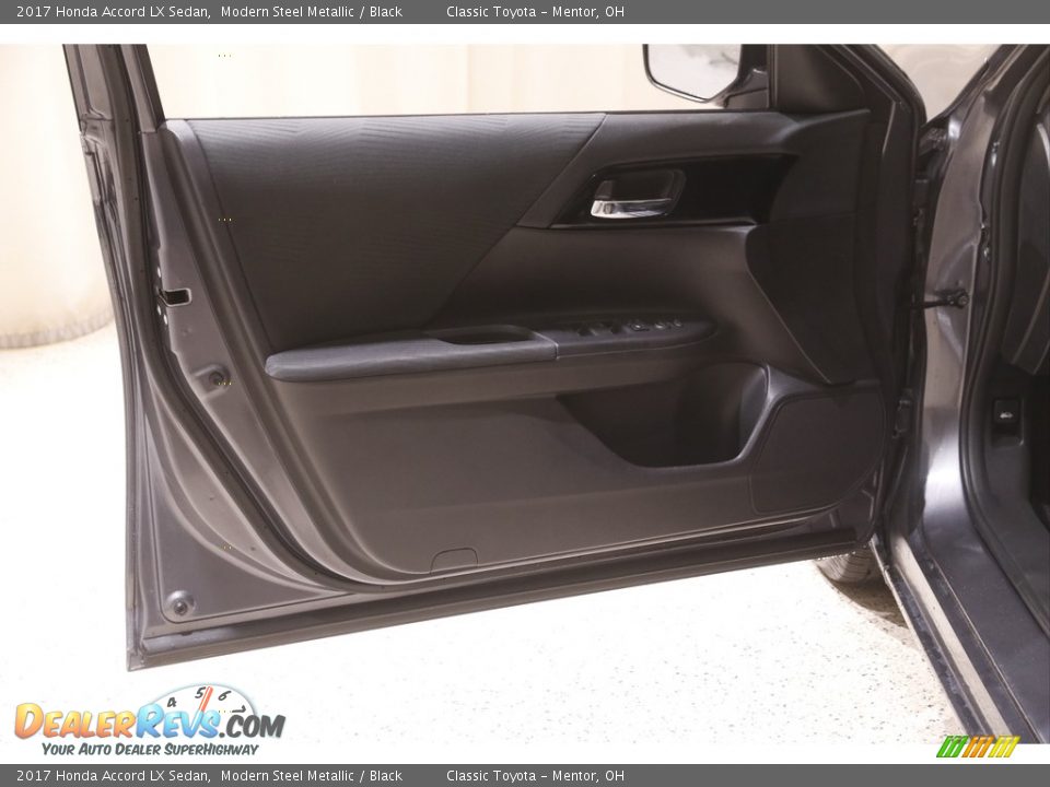 2017 Honda Accord LX Sedan Modern Steel Metallic / Black Photo #4