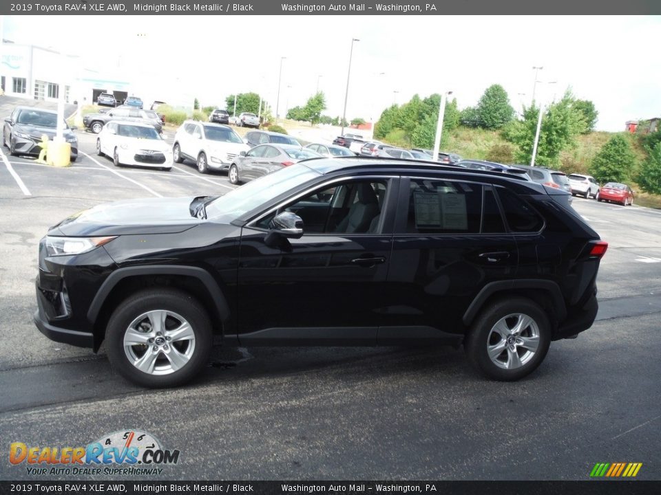 2019 Toyota RAV4 XLE AWD Midnight Black Metallic / Black Photo #7