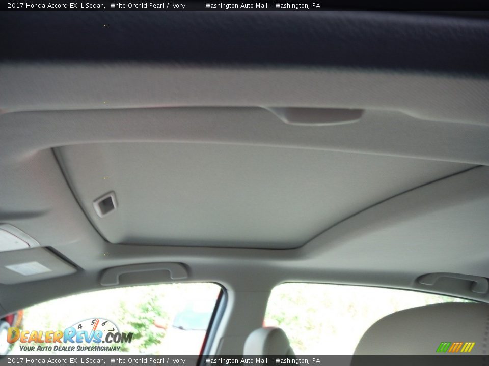 2017 Honda Accord EX-L Sedan White Orchid Pearl / Ivory Photo #10