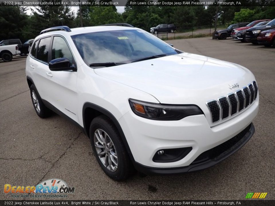 2022 Jeep Cherokee Latitude Lux 4x4 Bright White / Ski Gray/Black Photo #7