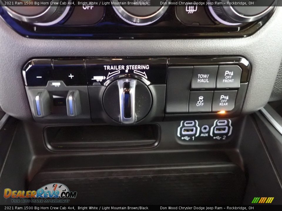 2021 Ram 1500 Big Horn Crew Cab 4x4 Bright White / Light Mountain Brown/Black Photo #22