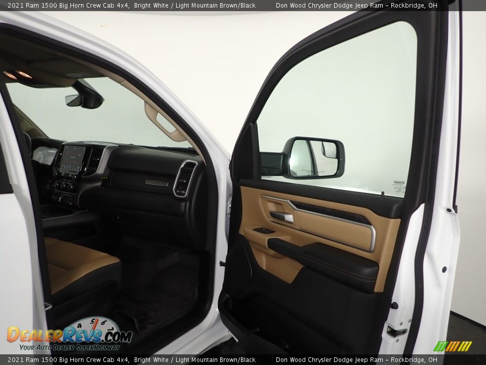 2021 Ram 1500 Big Horn Crew Cab 4x4 Bright White / Light Mountain Brown/Black Photo #30