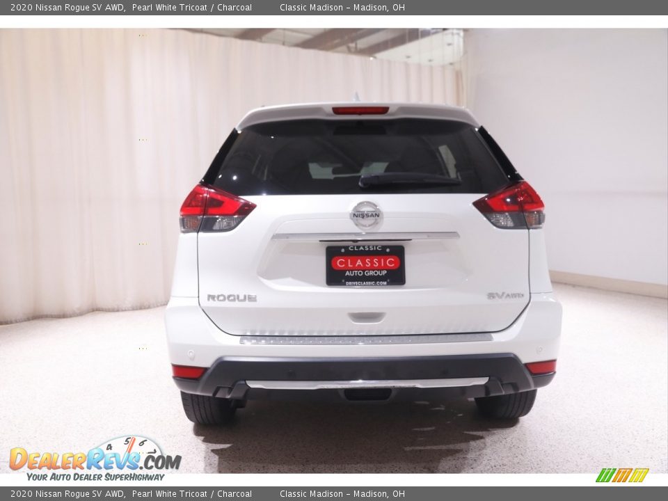 2020 Nissan Rogue SV AWD Pearl White Tricoat / Charcoal Photo #19