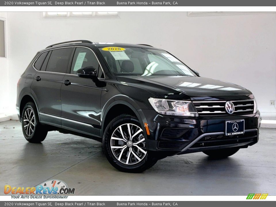 2020 Volkswagen Tiguan SE Deep Black Pearl / Titan Black Photo #34