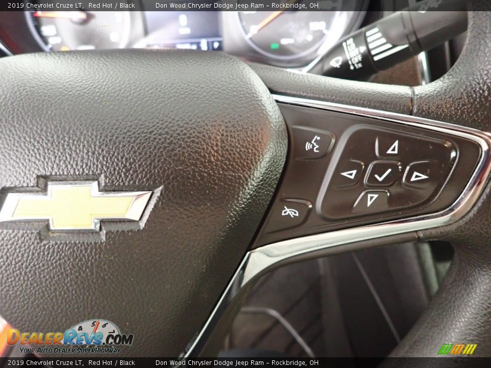 2019 Chevrolet Cruze LT Steering Wheel Photo #16