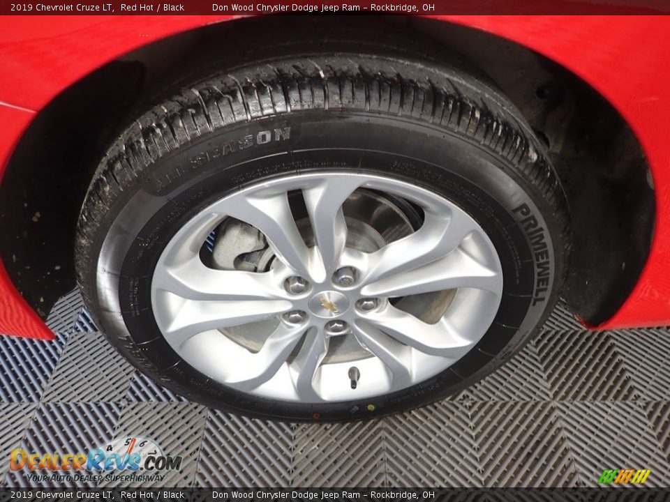 2019 Chevrolet Cruze LT Wheel Photo #29
