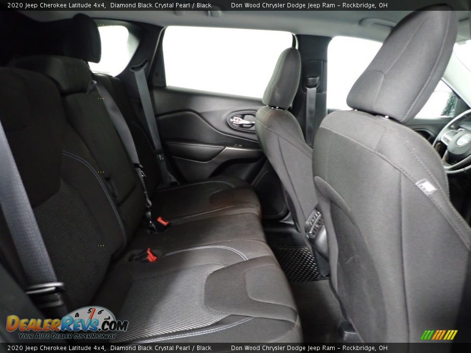 2020 Jeep Cherokee Latitude 4x4 Diamond Black Crystal Pearl / Black Photo #30