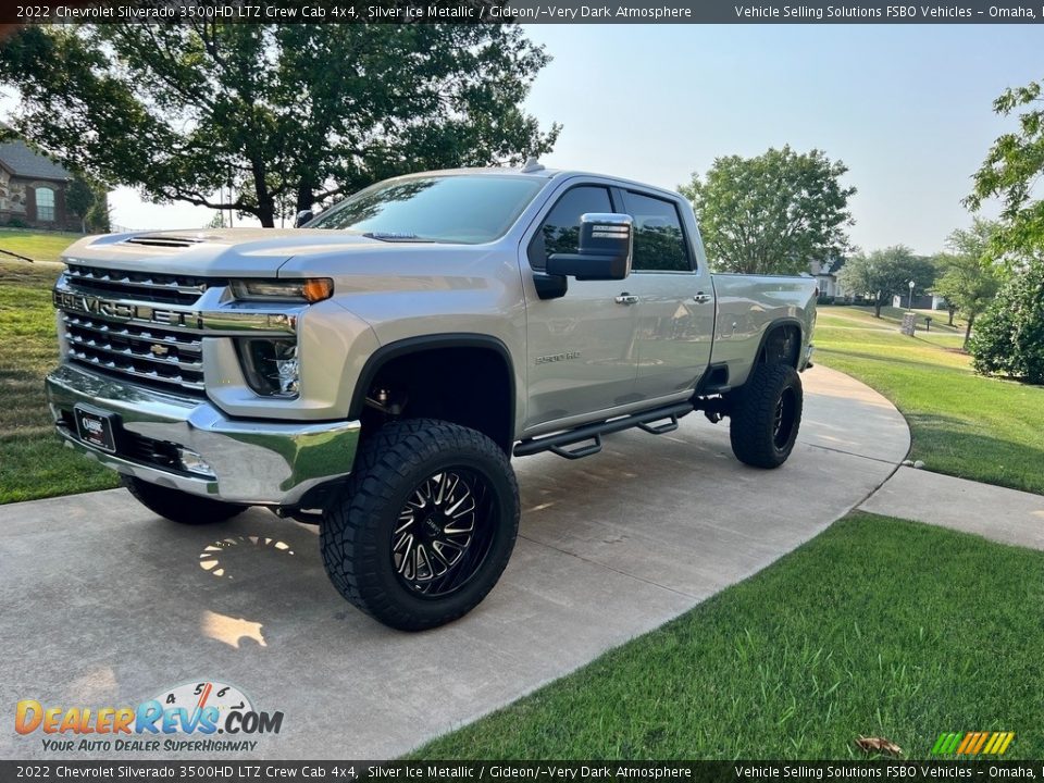 2022 Chevrolet Silverado 3500HD LTZ Crew Cab 4x4 Silver Ice Metallic / Gideon/­Very Dark Atmosphere Photo #2