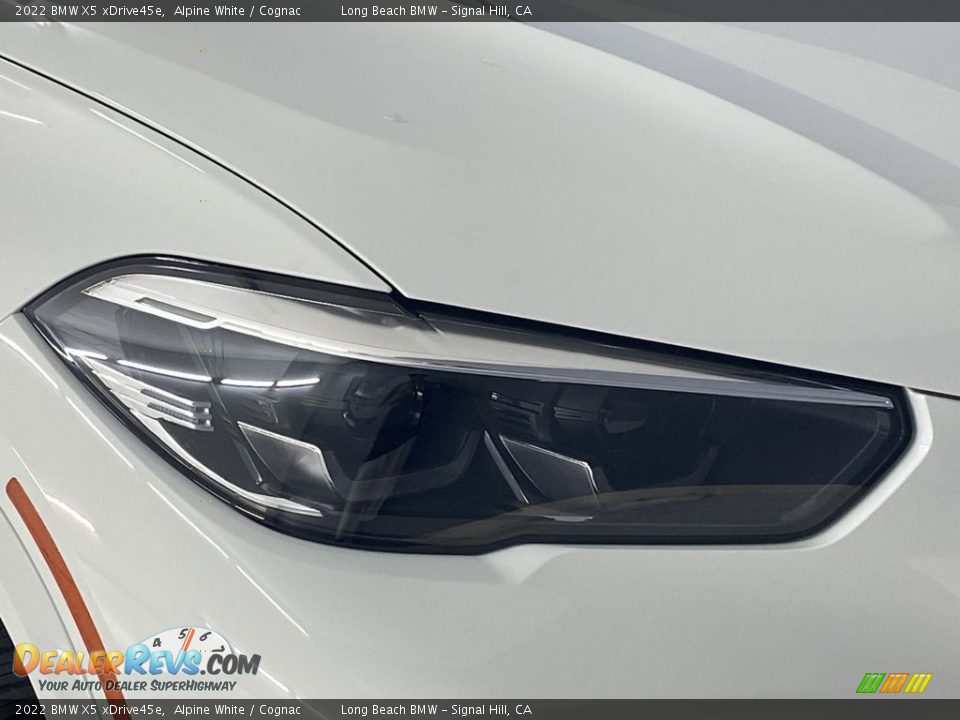 2022 BMW X5 xDrive45e Alpine White / Cognac Photo #4