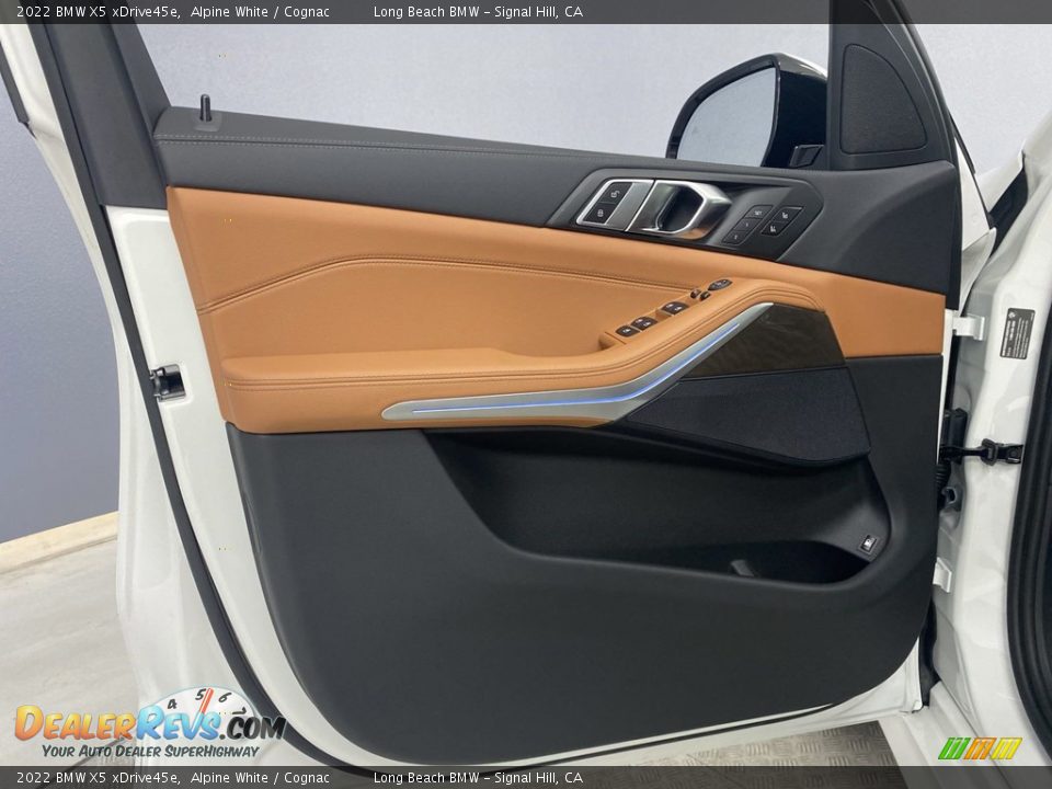 Door Panel of 2022 BMW X5 xDrive45e Photo #10