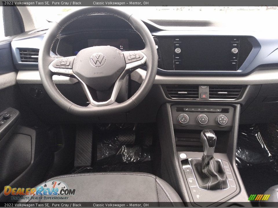 2022 Volkswagen Taos SE Pure Gray / Black Photo #3