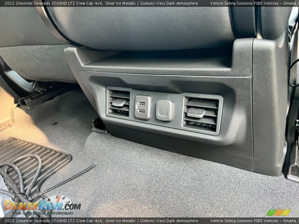 2022 Chevrolet Silverado 3500HD LTZ Crew Cab 4x4 Silver Ice Metallic / Gideon/­Very Dark Atmosphere Photo #22