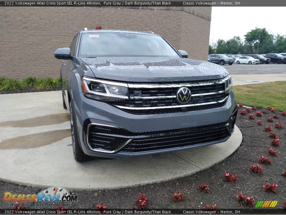 2022 Volkswagen Atlas Cross Sport SEL R-Line 4Motion Pure Gray / Dark Burgundy/Titan Black Photo #1