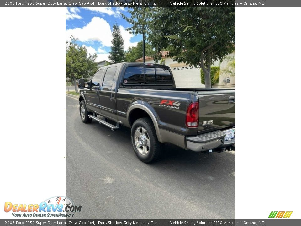 2006 Ford F250 Super Duty Lariat Crew Cab 4x4 Dark Shadow Gray Metallic / Tan Photo #4