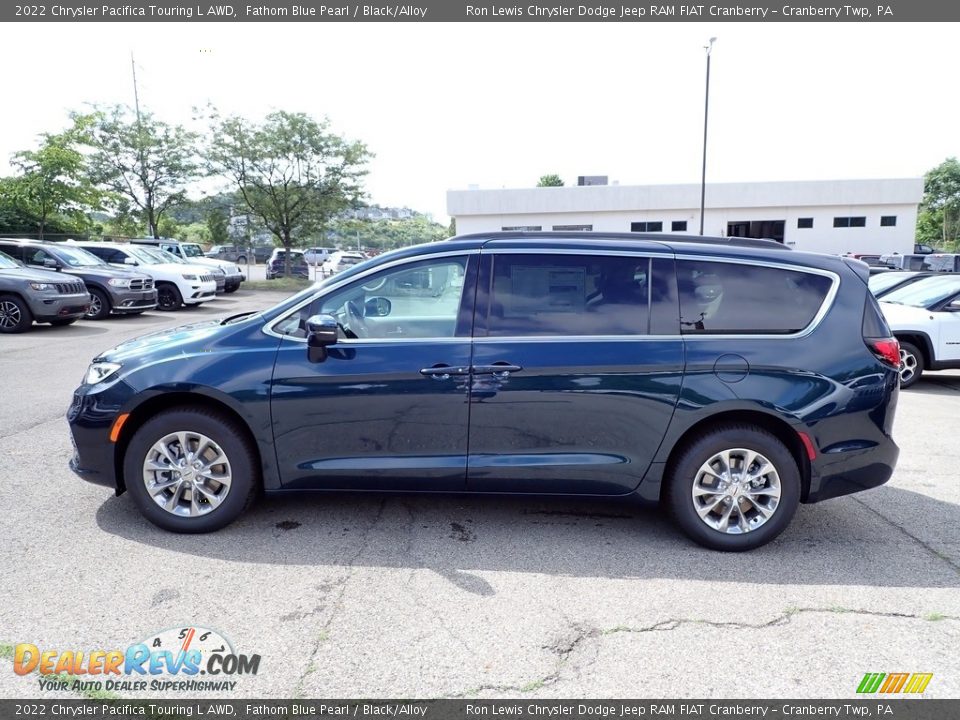 Fathom Blue Pearl 2022 Chrysler Pacifica Touring L AWD Photo #2