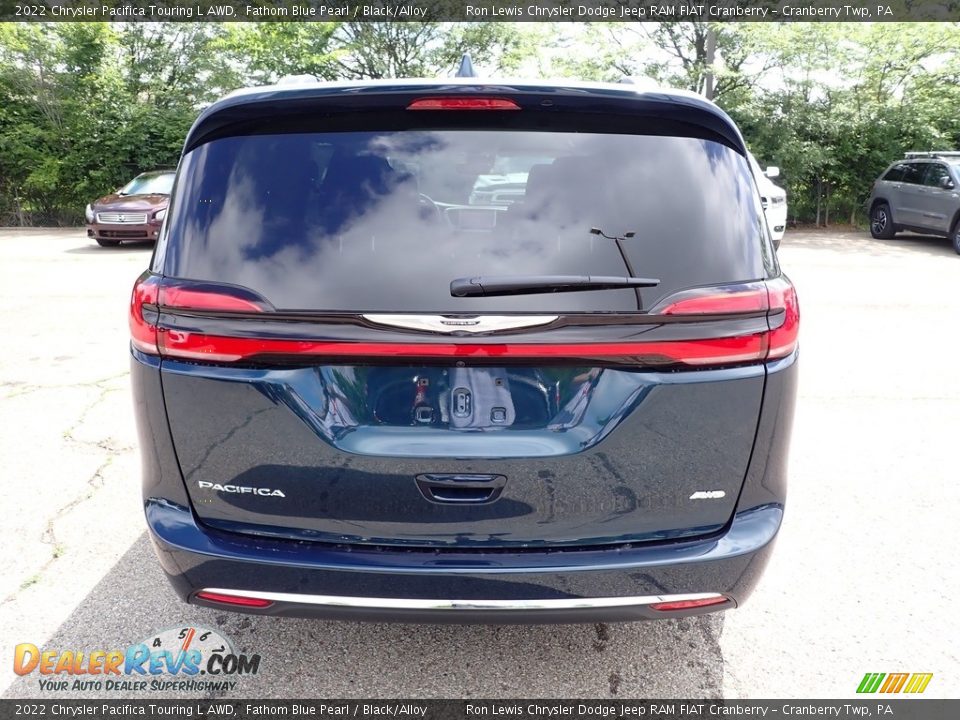 2022 Chrysler Pacifica Touring L AWD Fathom Blue Pearl / Black/Alloy Photo #4