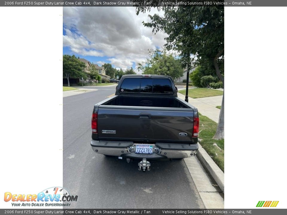 2006 Ford F250 Super Duty Lariat Crew Cab 4x4 Dark Shadow Gray Metallic / Tan Photo #17