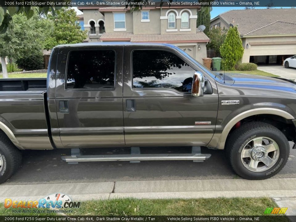 2006 Ford F250 Super Duty Lariat Crew Cab 4x4 Dark Shadow Gray Metallic / Tan Photo #20