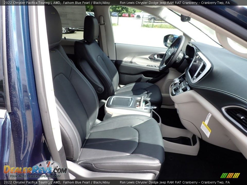 Front Seat of 2022 Chrysler Pacifica Touring L AWD Photo #10