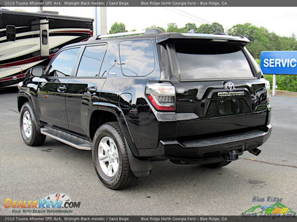 2019 Toyota 4Runner SR5 4x4 Midnight Black metallic / Sand Beige Photo #3