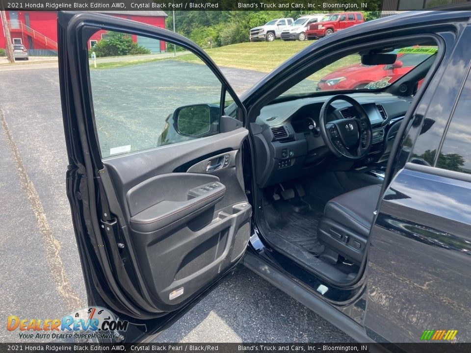 2021 Honda Ridgeline Black Edition AWD Crystal Black Pearl / Black/Red Photo #10